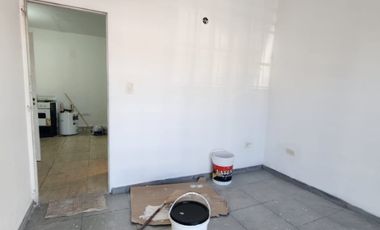 Departamento Tipo Casa en alquiler en Lanus Oeste