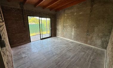VENTA CASA A ESTRENAR NUEVO ALISOS 300M2, 2 DORM