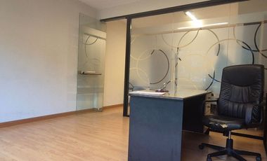 VENTA OFICINA CON DESPACHO OLIVOS