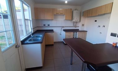Casa en arriendo  en PUERTO VARAS