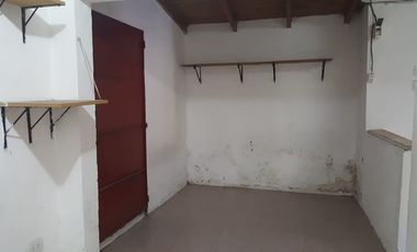CASA Y LOCAL VENTA BURZACO FONDO LIBRE
