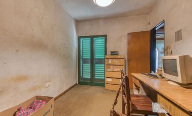 VENTA CASA EN BLOCK COMPUESTA POR DOS U. BANFIELD