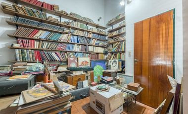 VENTA CASA EN BLOCK COMPUESTA POR DOS U. BANFIELD