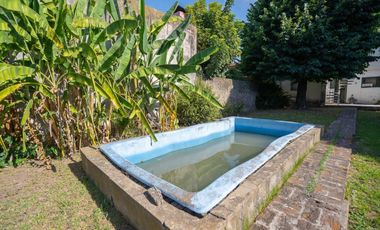 VENTA CASA EN BLOCK COMPUESTA POR DOS U. BANFIELD