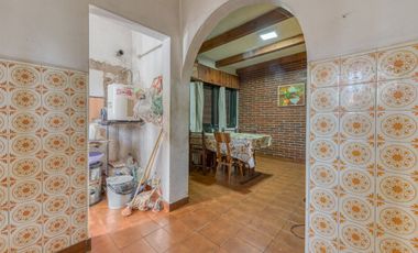 VENTA CASA EN BLOCK COMPUESTA POR DOS U. BANFIELD