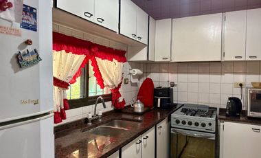 Casa en venta 3 AMBIENTES- Carlos Spegazzini