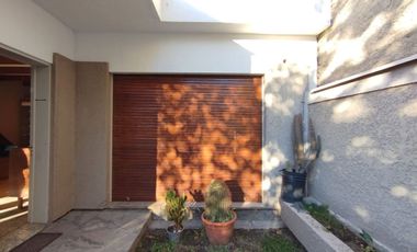 Casa en venta 3 dormitorios en centro de Tunuyán