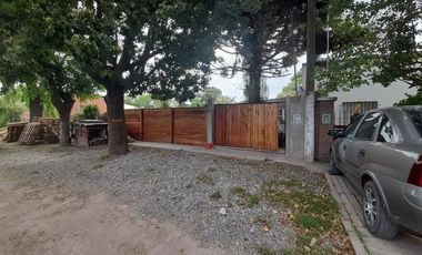 CASA EN VENTA DOS DORMITORIOS EN VILLA GRAL.SAVIO
