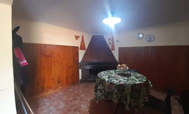 CASA EN VENTA DOS DORMITORIOS EN VILLA GRAL.SAVIO