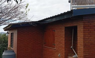 TRES DORMITORIOS CASA EN TANTI SE VENDE