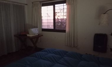 TRES DORMITORIOS CASA EN TANTI SE VENDE