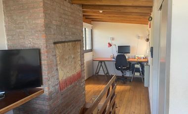 TRES DORMITORIOS CASA EN TANTI SE VENDE