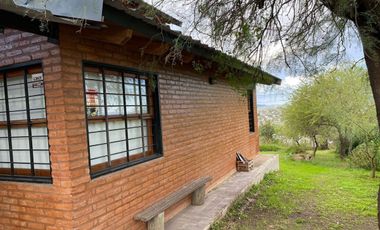 TRES DORMITORIOS CASA EN TANTI SE VENDE