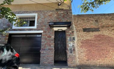 ALQUILER PH 2 AMB RAMOS MEJIA CON PATIO  Y BALCON