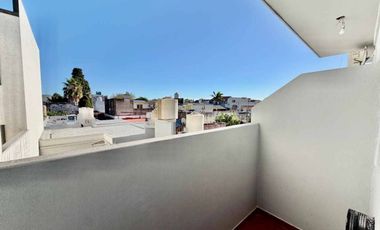ALQUILER PH 2 AMB RAMOS MEJIA CON PATIO  Y BALCON