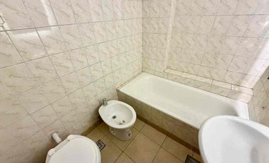 ALQUILER PH 2 AMB RAMOS MEJIA CON PATIO  Y BALCON