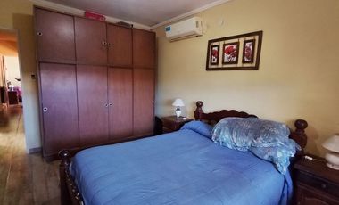 VENTA CASA DE 2 DORMI EN GRANADERO BAIGORRIA