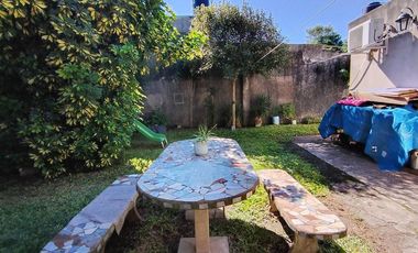 VENTA CASA DE 2 DORMI EN GRANADERO BAIGORRIA