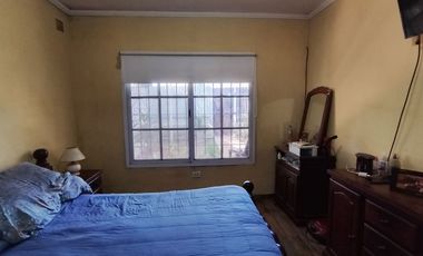 VENTA CASA DE 2 DORMI EN GRANADERO BAIGORRIA