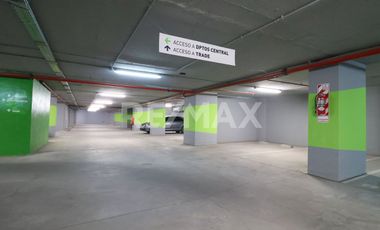 En Venta Oficina Con Tres Cocheras Cubiertas