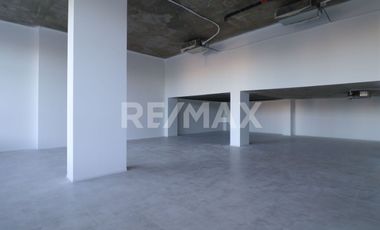 En Venta Oficina Con Tres Cocheras Cubiertas