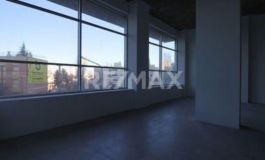 En Venta Oficina Con Tres Cocheras Cubiertas