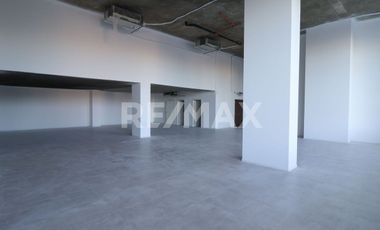 En Venta Oficina Con Tres Cocheras Cubiertas