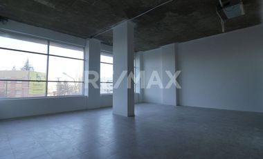 En Venta Oficina Con Tres Cocheras Cubiertas