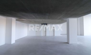 En Venta Oficina Con Tres Cocheras Cubiertas
