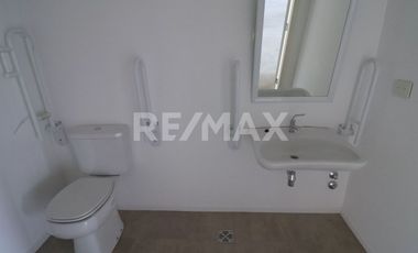 En Venta Oficina Con Tres Cocheras Cubiertas