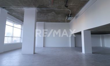 En Venta Oficina Con Tres Cocheras Cubiertas