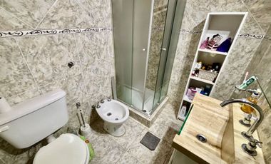 VENTA CASA 6 AMBIENTES MORON MULTIFAMILIAR