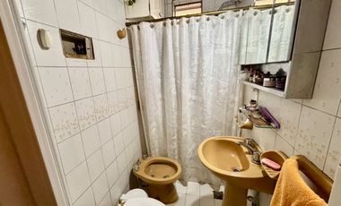 VENTA CASA 6 AMBIENTES MORON MULTIFAMILIAR