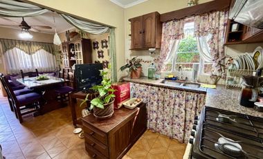 VENTA CASA 6 AMBIENTES MORON MULTIFAMILIAR