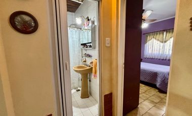 VENTA CASA 6 AMBIENTES MORON MULTIFAMILIAR