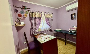 VENTA CASA 6 AMBIENTES MORON MULTIFAMILIAR
