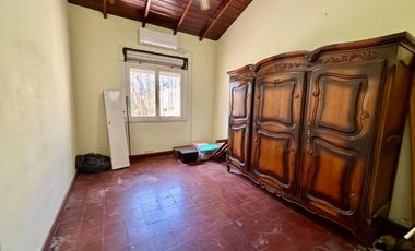 VENTA CASA 6 AMBIENTES MORON MULTIFAMILIAR