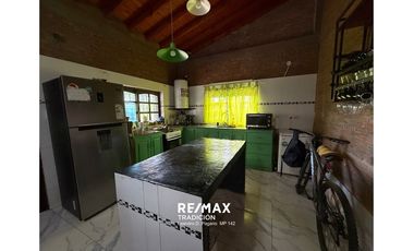 Casa con piscina y galpón – Ruta 16, Puerto Tirol