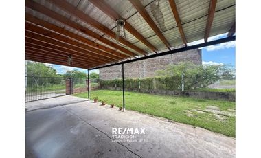 Casa con piscina y galpón – Ruta 16, Puerto Tirol