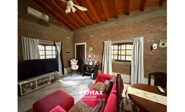 Casa con piscina y galpón – Ruta 16, Puerto Tirol