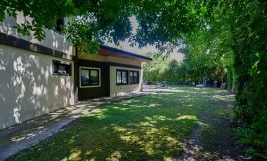 Casa en venta La Plata Los Naranjos quinta, pileta