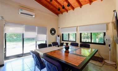 Casa en venta La Plata Los Naranjos quinta, pileta