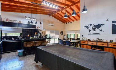 Casa en venta La Plata Los Naranjos quinta, pileta