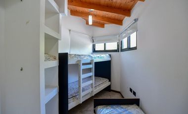 Casa en venta La Plata Los Naranjos quinta, pileta