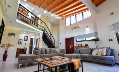 Casa en venta La Plata Los Naranjos quinta, pileta