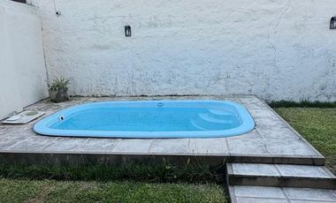 CASA CON PILETA EN VENTA ENTRE RIOS 1214 GOYA CTES