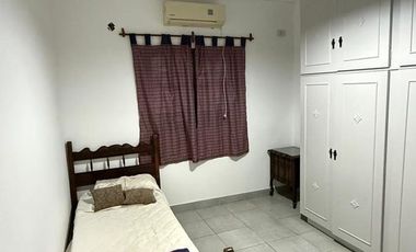 CASA CON PILETA EN VENTA ENTRE RIOS 1214 GOYA CTES