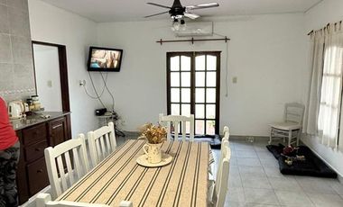 CASA CON PILETA EN VENTA ENTRE RIOS 1214 GOYA CTES