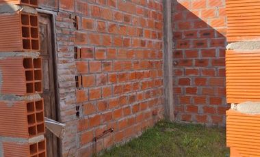 Casa en Barrio Santa Clara- Monzón y Carancho