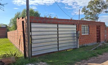 Casa en Barrio Santa Clara- Monzón y Carancho